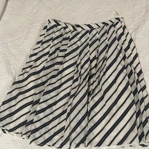 Womens A-line navy and cream skirt